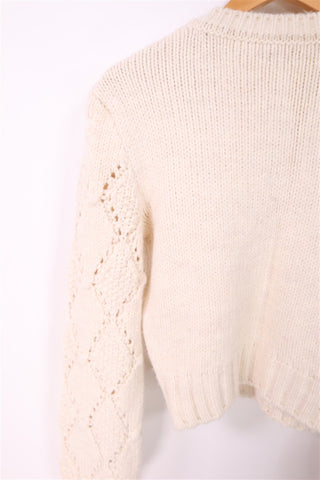 סריג רומנטי מעוצב בשמנת- XS-M