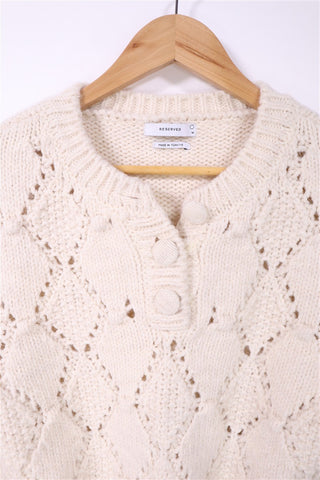 סריג רומנטי מעוצב בשמנת- XS-M