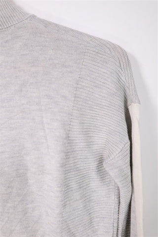 סריג מעוצב באפור- M