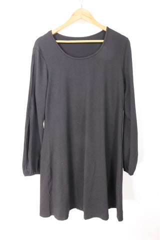 שמלה נשפכת בשחור- L-XXL