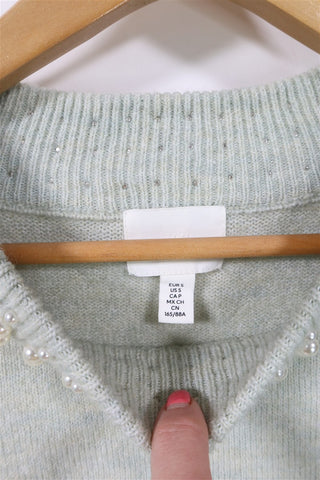 סריג מעוצב ירקרק עם פנינים- S-M