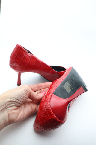 נעלי עקב שפיצים אדום לקה- 40