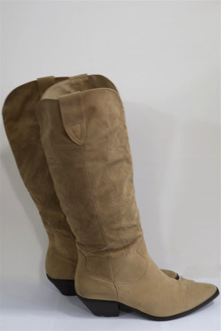 מגפון בוקרים בכאמל- מידה 38