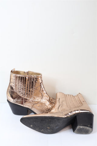 נעל מגפון בוקרים מוזהב- מידה 37