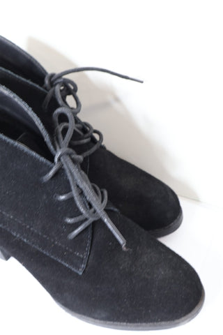 מגפון זמש HUSH PUPPIES בשחור- מידה 39