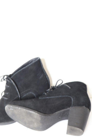 מגפון זמש HUSH PUPPIES בשחור- מידה 39