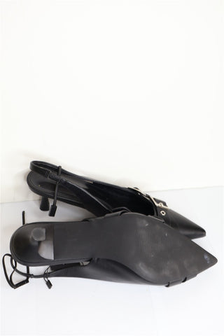 נעל עקב חדשה מעוצבת בשחור- מידה 39