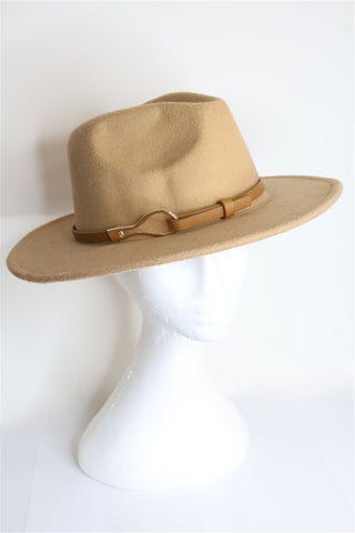 כובע לבד מעוצב בכאמל- OS