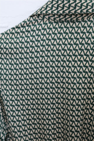 שמלת מעטפת גאומטרית בשמנת וירוק- S-M