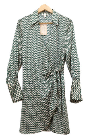 שמלת מעטפת גאומטרית בשמנת וירוק- S-M