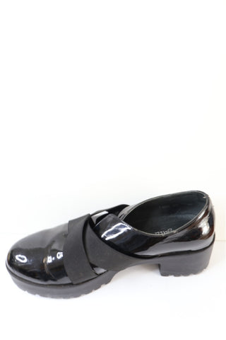 נעלי מוקסין סוליית טראק בשחור - מידה 39