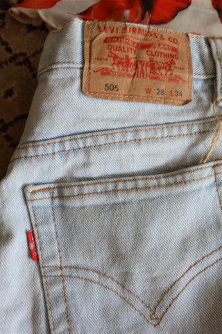 מכנסי ג'ינס  LEVIS ישרים בתכלת לבן - S