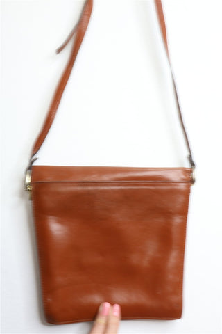 תיק עור וינטיג צדדי בחום חמרה - OS