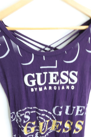 חולצה מודפסת GUESS בסגול - S-L