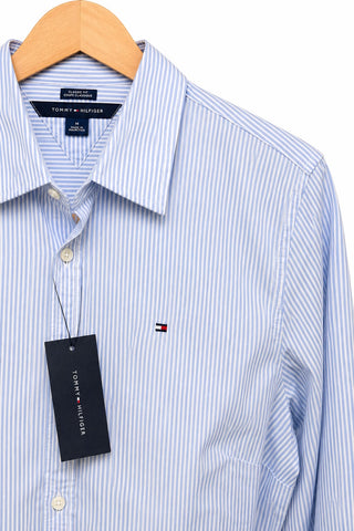 חולצת פסים TOMMY HILFIGER  חדשה בלבן וכחול- M