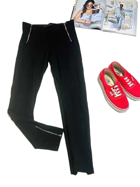 בשחור ZARA טייץ רוכסנים - M