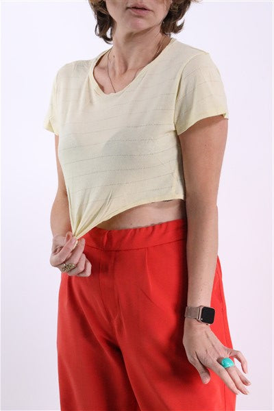 חולצת קרופ בצהבהב שמנת- XS-S