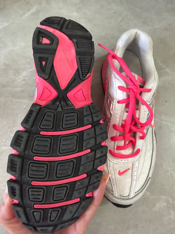 נעל סניקרס NIKE בלבן וורוד - מידה 36.5