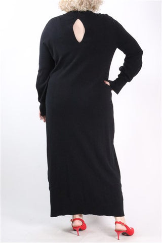 שמלת סריג ארוכה בשחור- XL