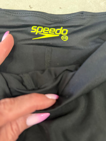 חצאית ספורטיבית SPEEDO  בשחור - XS-S