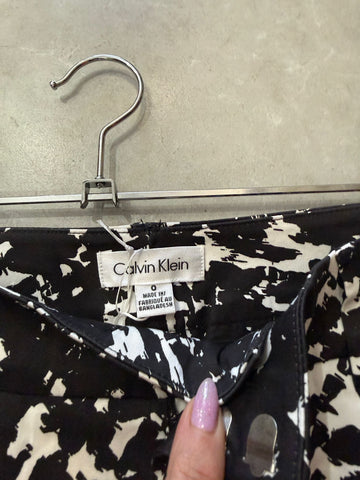 מכנסי שורט CALVIN KLEIN בשחור - XS