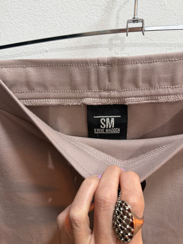 חצאית ספורטיבית STEVE MADDEN  בניוד כאמל - S-M