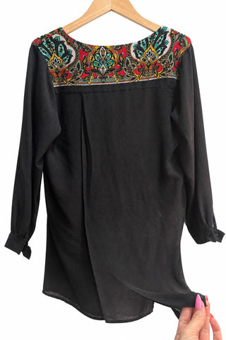 חולצה אה סימטרית אתנית- L-XL