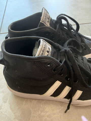 סניקרס פלטפורמה ADIDAS  גבוהות בשחור - מידה 39.5
