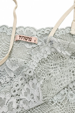 חולצת תחרה בגווני תכלת-XS-S