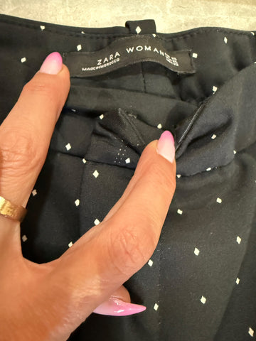 מכנסים מנוקדים ZARA חדשים בשחור- XL