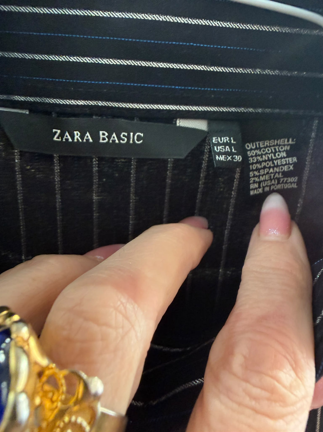 חולצת פסים מכופתרת ומבריקה ZARA בשחור- M-L, תמונה 4