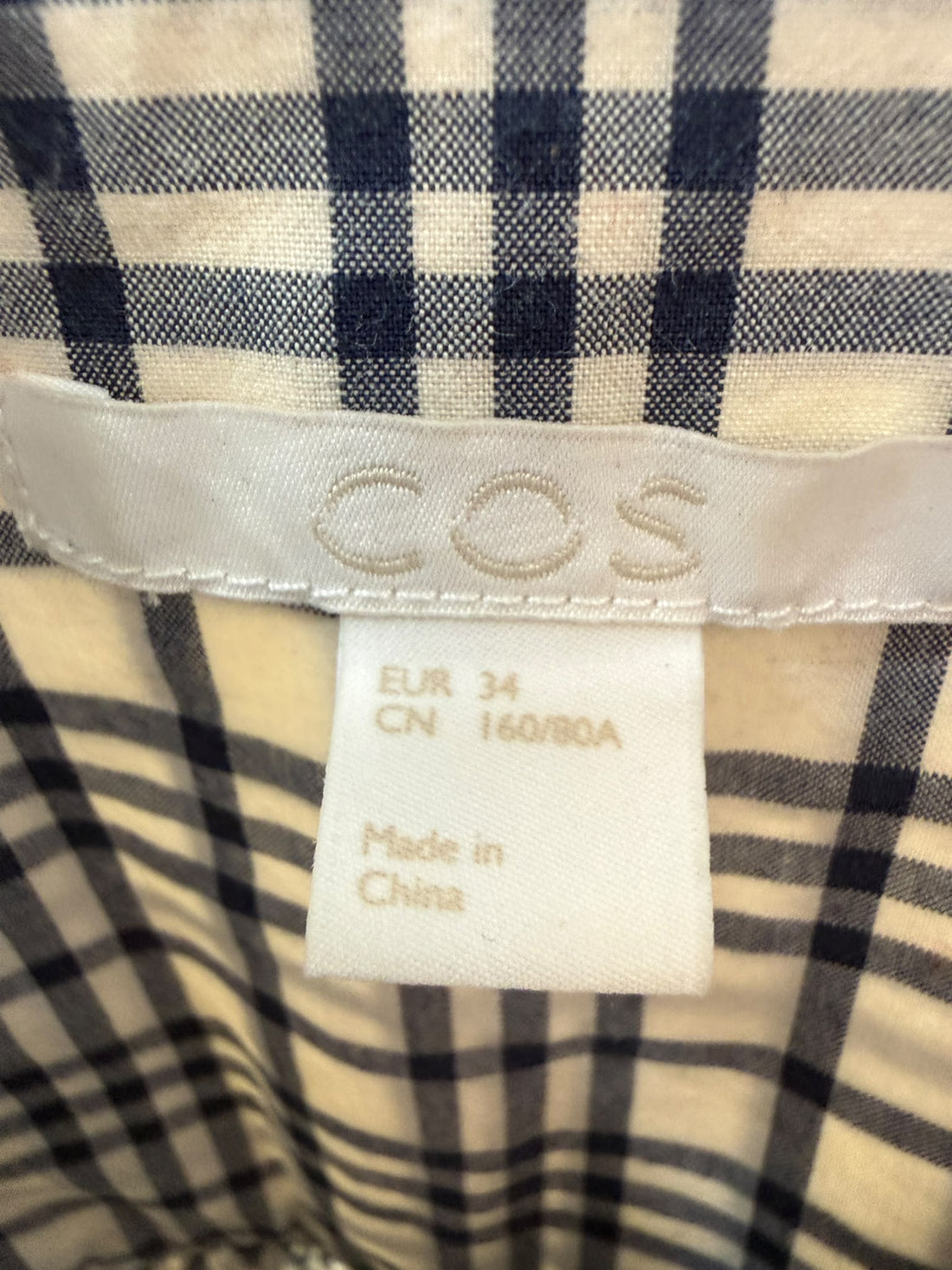 חולצת משבצות COS בשחור ולבן- XS-M, תמונה 2